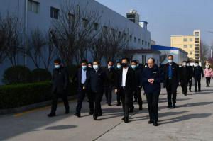 河南省副省长武国定到洛阳星空官方网页版调研指导工作