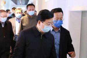 洛阳市市长徐衣显莅临洛阳星空官方网页版食品调研