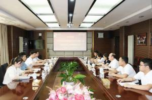 洛阳市委军民融合办主任王青春一行莅临洛阳星空官方网页版食品调研指导工作